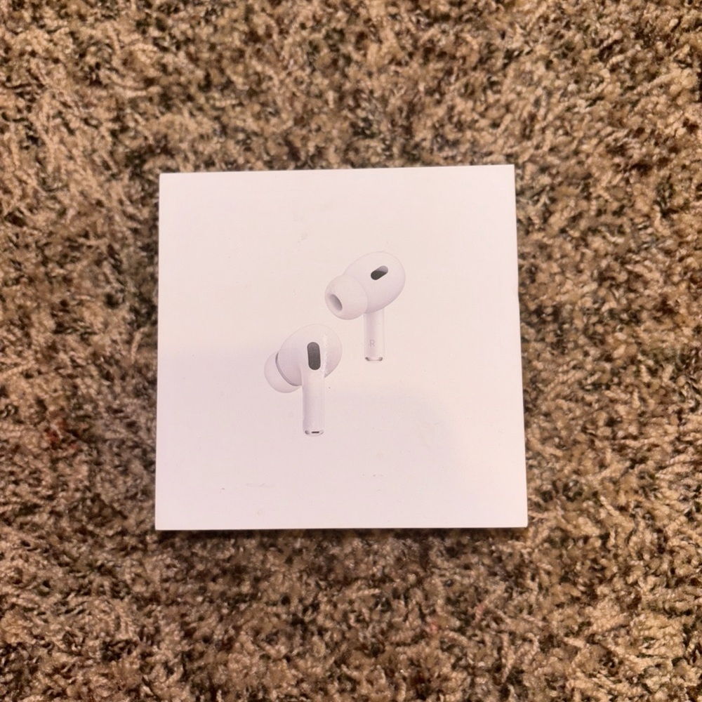 Apple AirPods Pro with MagSafe Charging Case